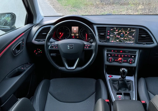 Seat Leon cena 55999 przebieg: 179999, rok produkcji 2017 z Słupsk małe 326